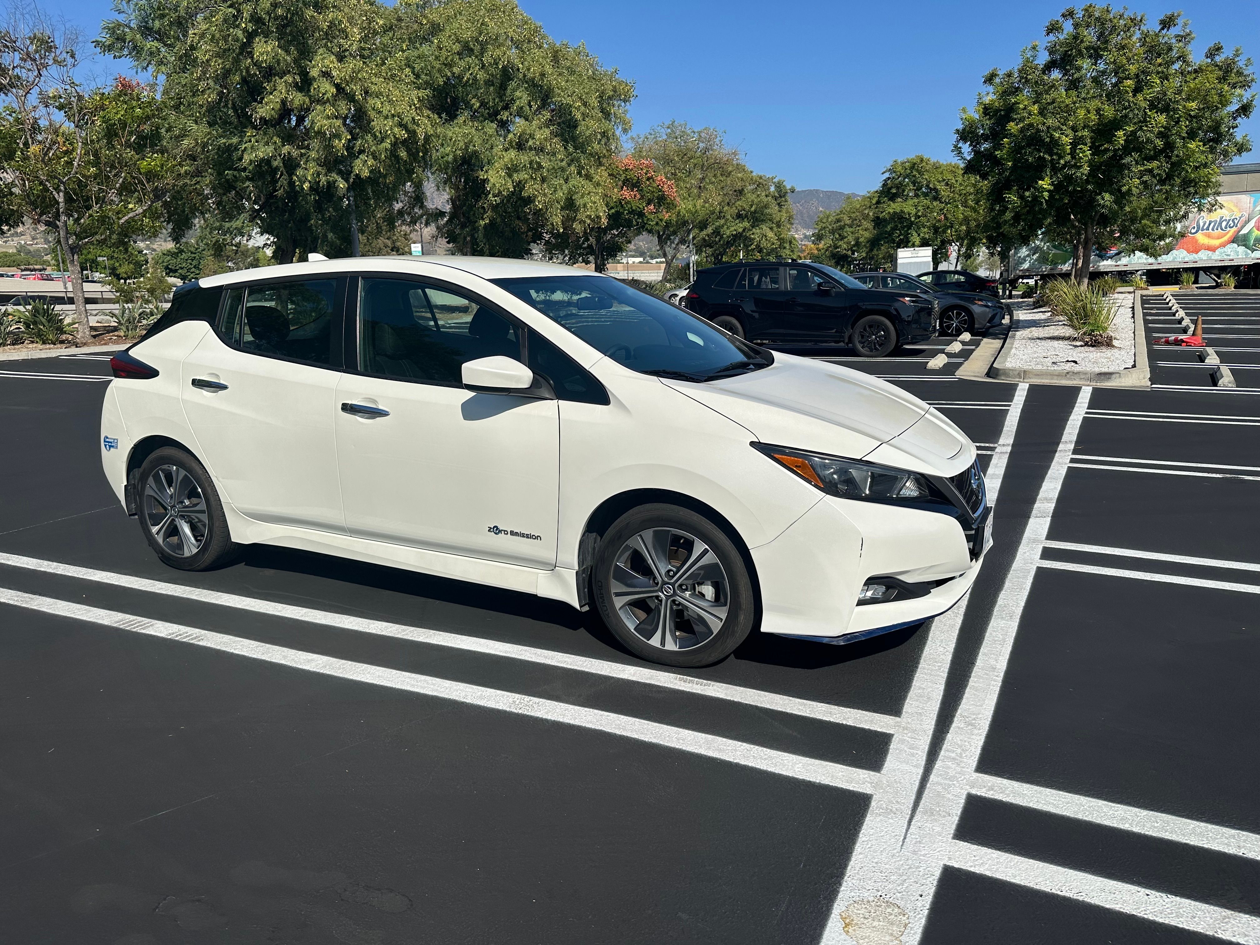 Used 2019 Nissan Leaf SV Plus w/ SV All Weather Package FWD image 10