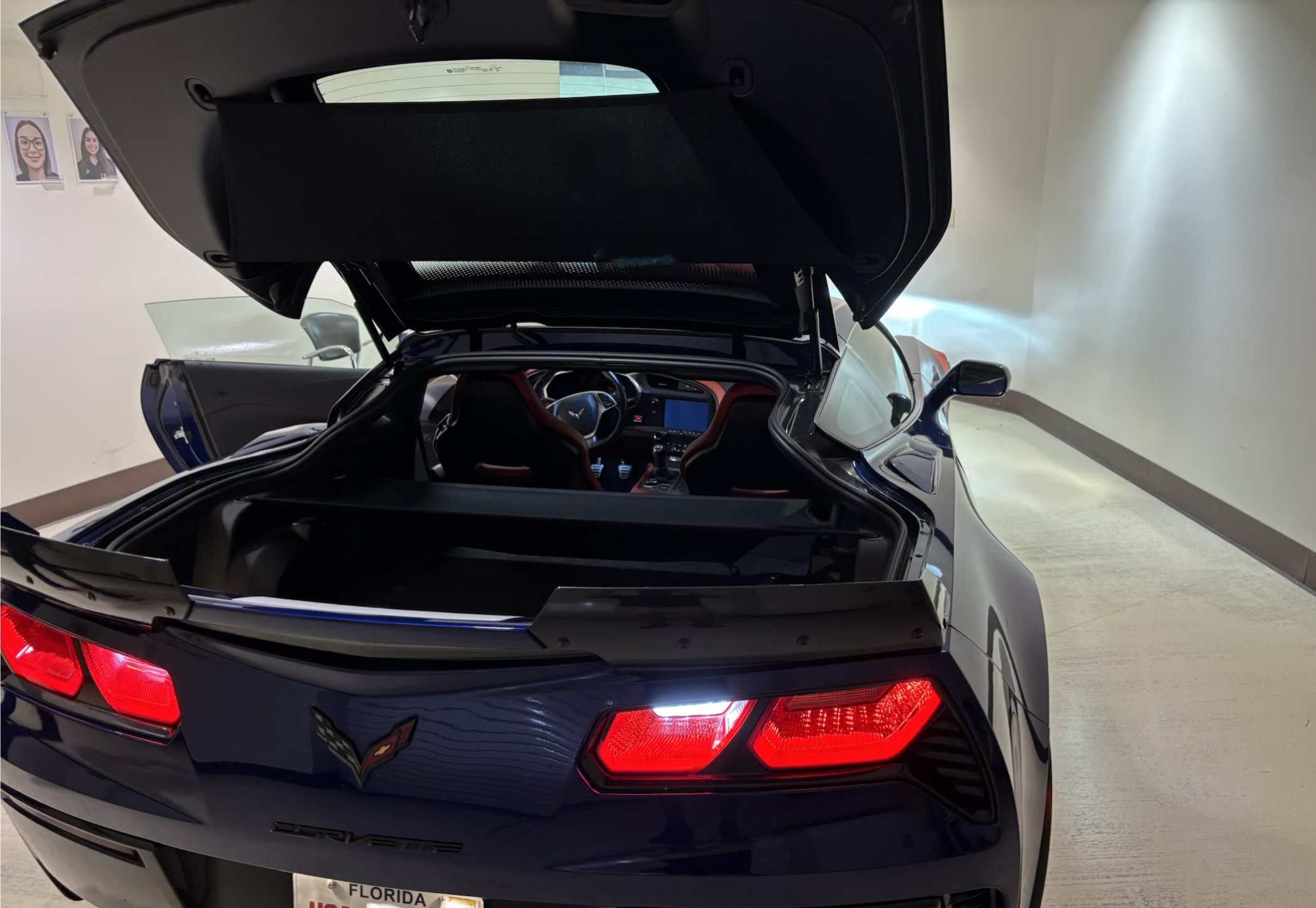 Used 2019 Chevrolet Corvette Grand Sport RWD image 2