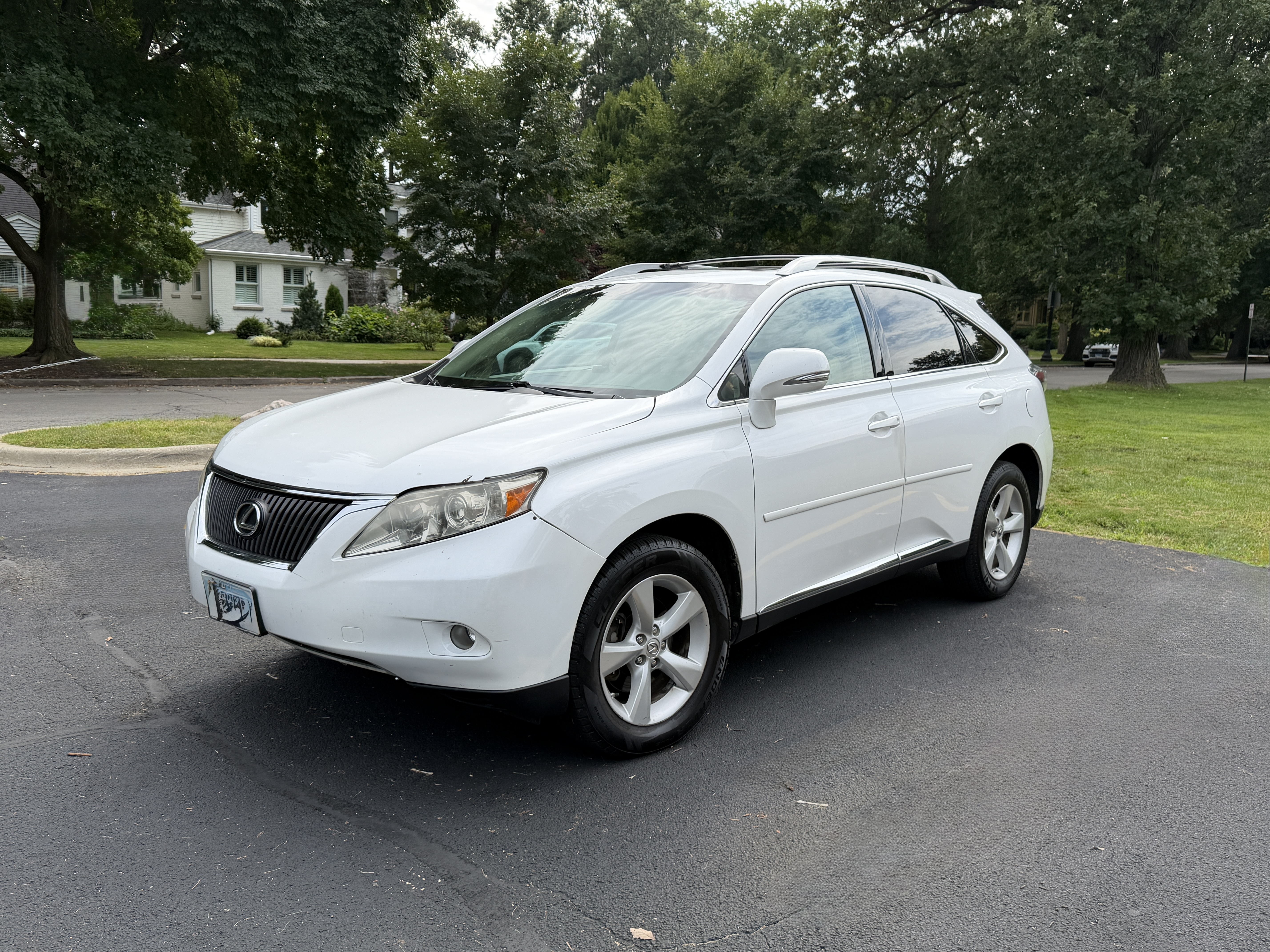 Used 2011 Lexus RX 350 AWD w/ Premium Pkg image 1