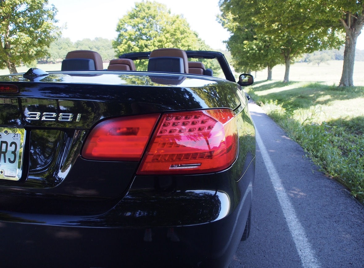 Used 2011 BMW 328i Convertible RWD image 5