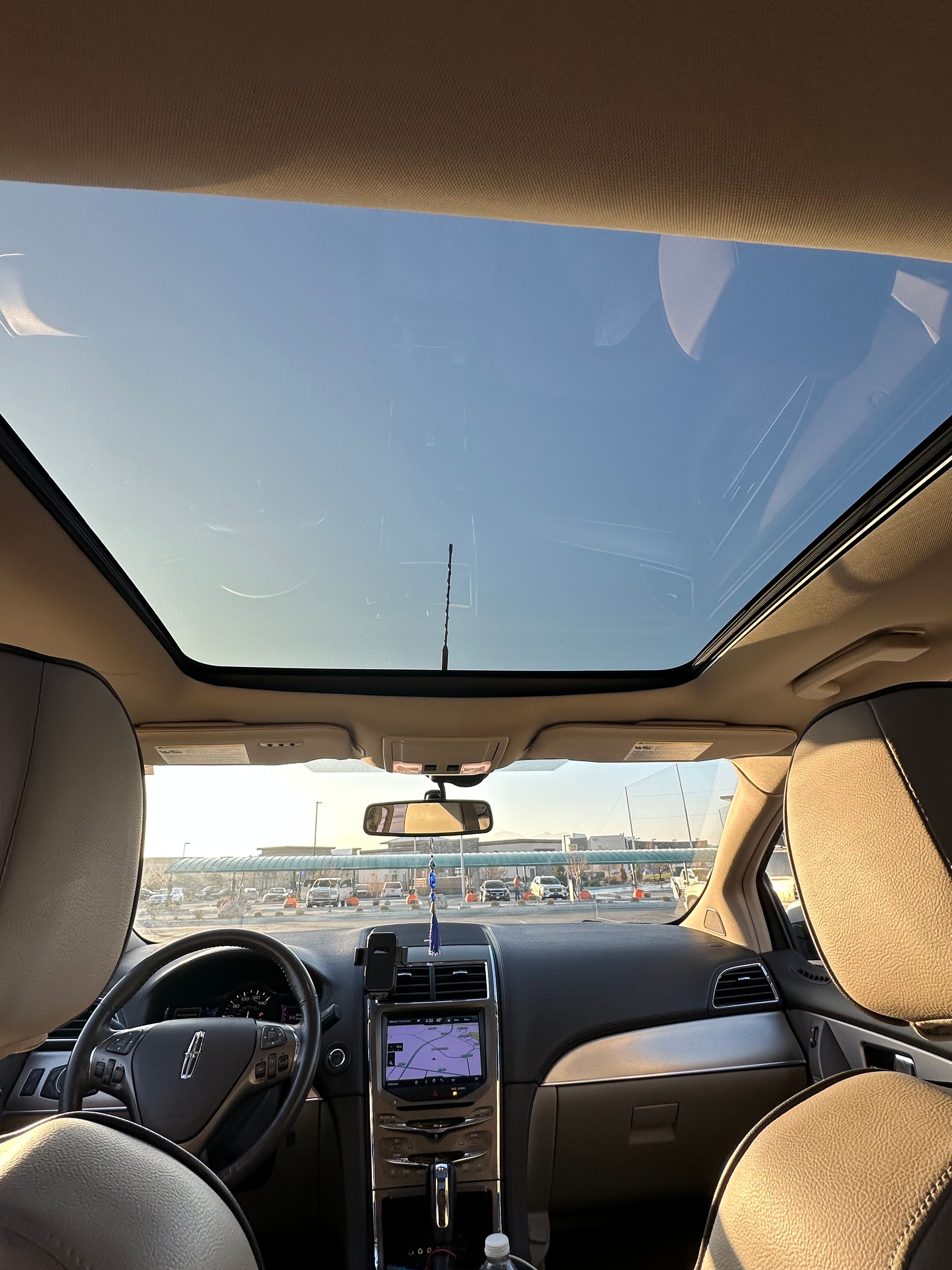 Used 2013 Lincoln MKX AWD image 17