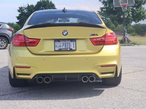 Used 2015 BMW M4 Coupe RWD image 6