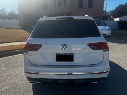 Used 2019 Volkswagen Tiguan SEL R-Line image 8