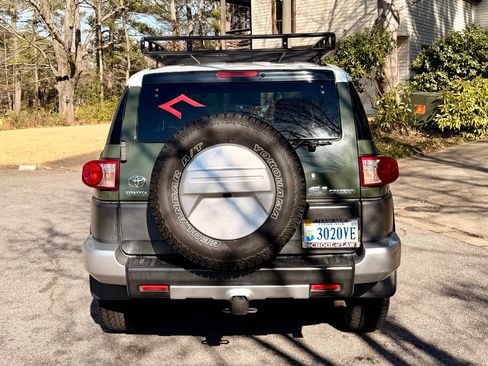 Used 2010 Toyota FJ Cruiser 4WD image 16