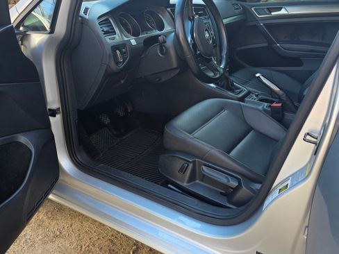 Used 2015 Volkswagen Golf TDI SE w/ Lighting Package image 6