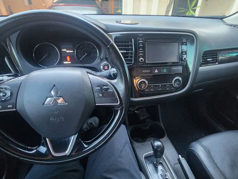 Used 2016 Mitsubishi Outlander SEL image 20