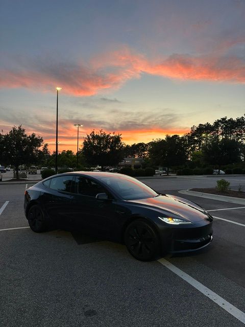 Used 2025 Tesla Model 3 Long Range RWD image 12