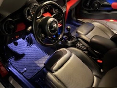 Used 2018 MINI Cooper S image 14