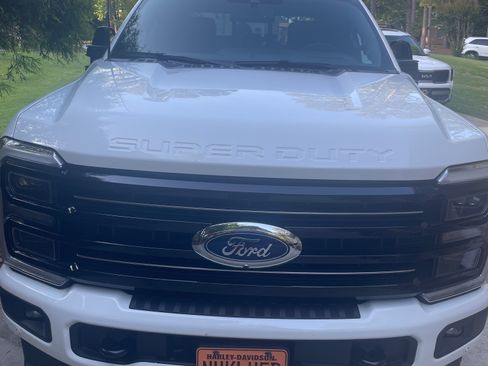 Used 2025 Ford F250 Platinum AWD/4WD image 4