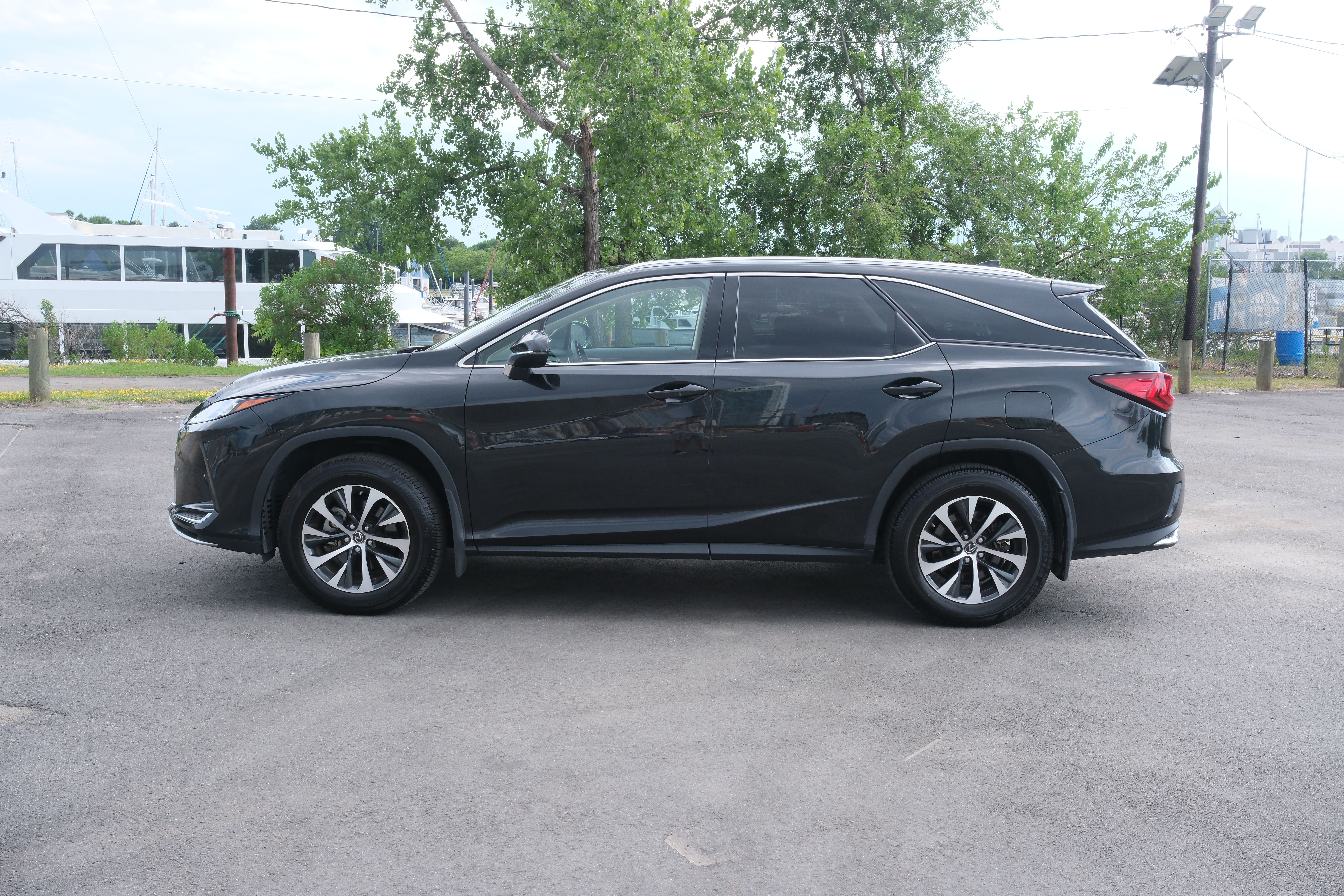 Used 2021 Lexus RX 350L AWD w/ Accessory Package image 6