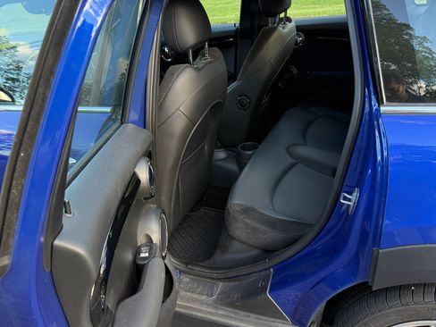 Used 2021 MINI Cooper S FWD image 8