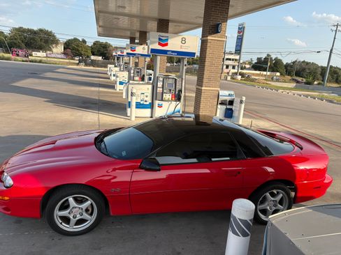 Used 1998 Chevrolet Camaro Z28 w/ SS Performance/Appearance Pkg RWD image 6