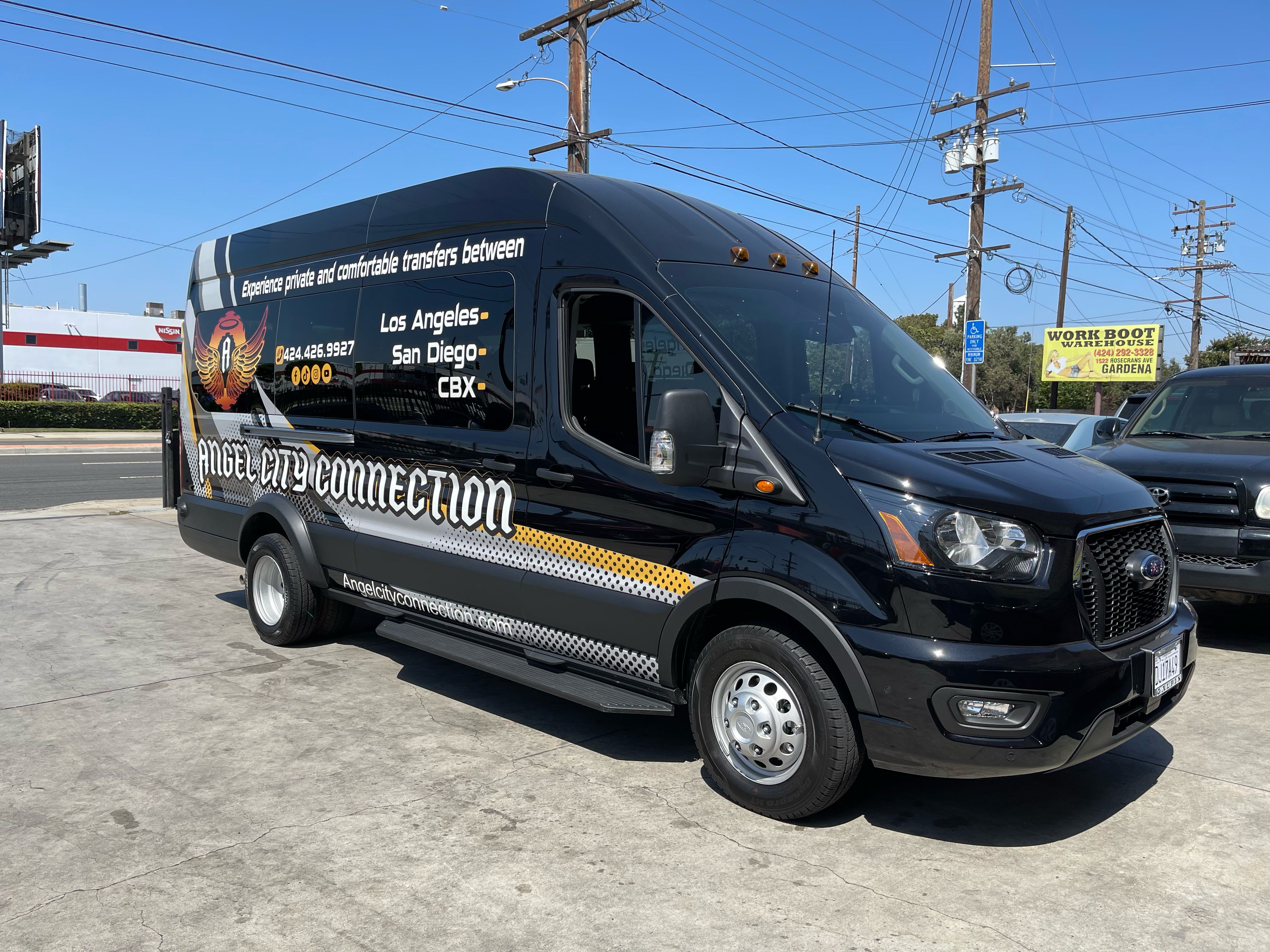 Used 2024 Ford Transit 350 XLT AWD/4WD image 8