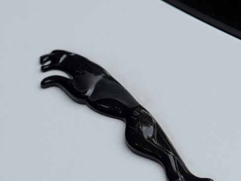 Used 2020 Jaguar F-TYPE Coupe RWD image 17