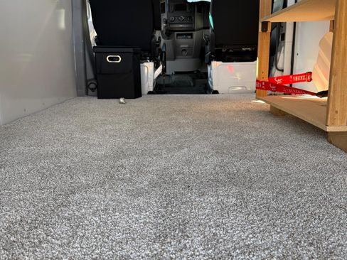 Used 2015 Mercedes-Benz Sprinter 2500 image 9