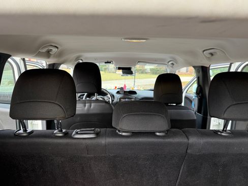 Used 2018 Jeep Renegade Altitude image 9