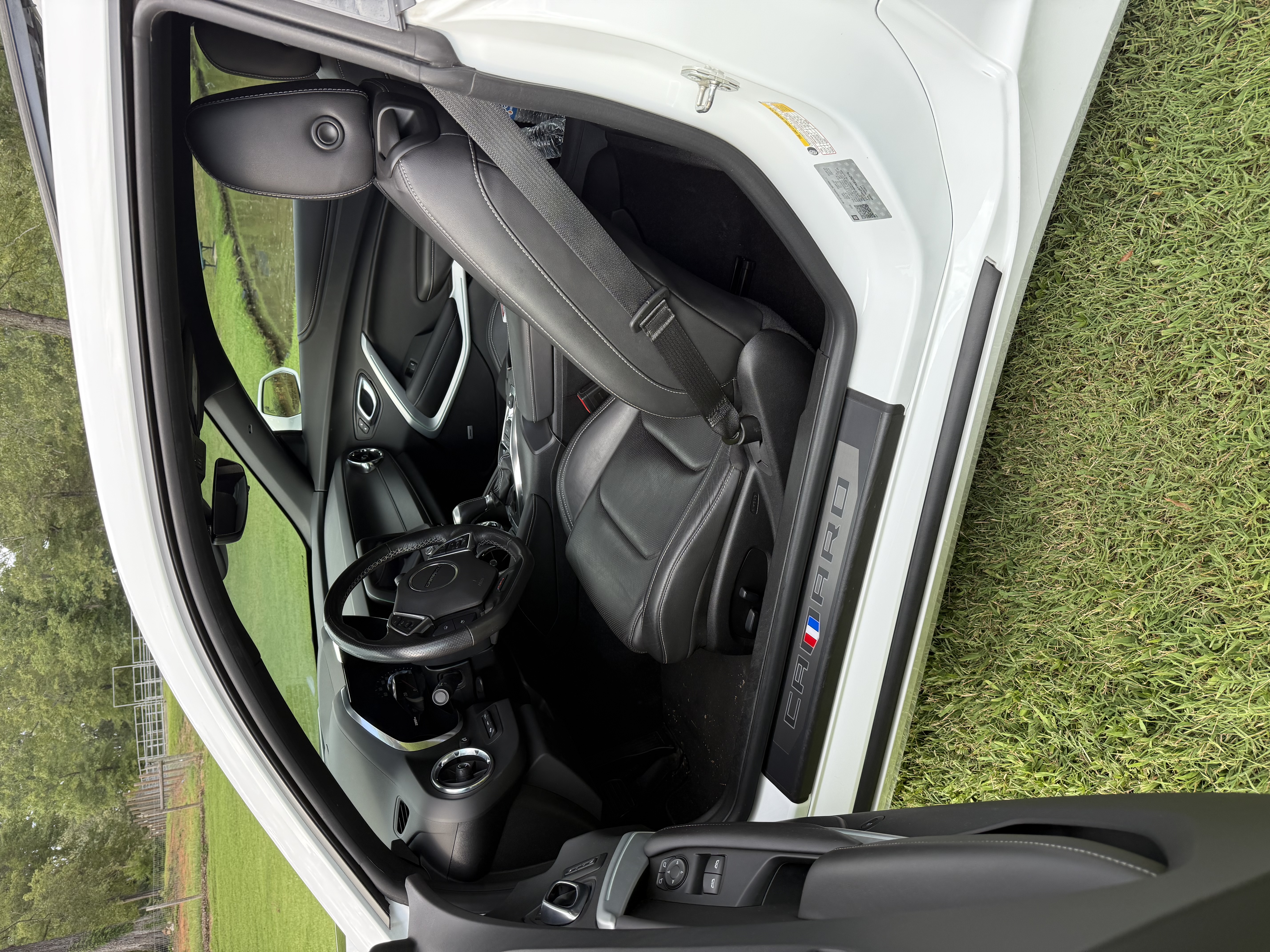 Used 2019 Chevrolet Camaro SS RWD image 10