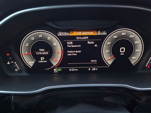 Used 2019 Audi Q3 2.0T Premium Plus image 16