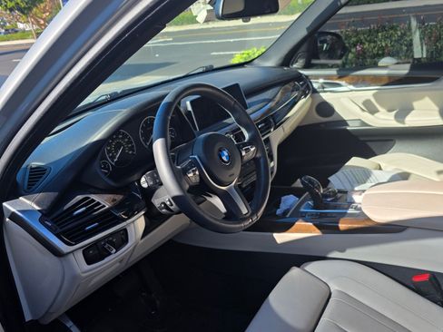 Used 2017 BMW X5 xDrive50i image 7