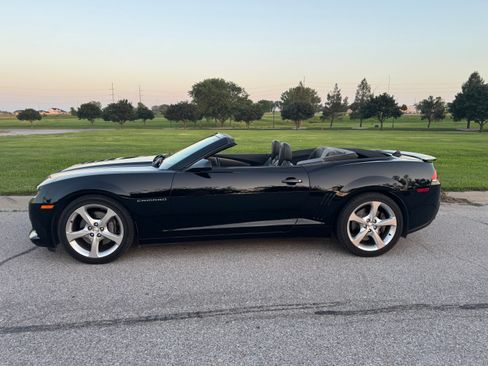 Used 2015 Chevrolet Camaro SS RWD image 21