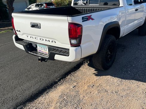 Used 2021 Toyota Tacoma SR image 5