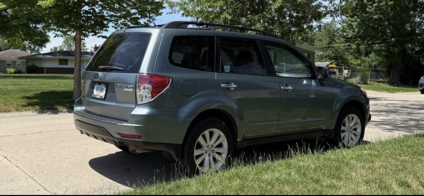 Used 2013 Subaru Forester 2.5X Premium AWD/4WD image 6
