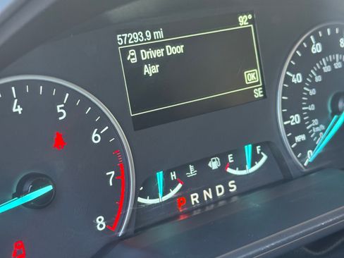 Used 2020 Ford EcoSport SE w/ SE Convenience Package image 6