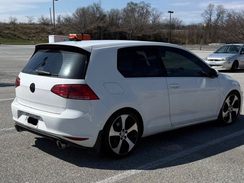 Used 2016 Volkswagen GTI S image 4