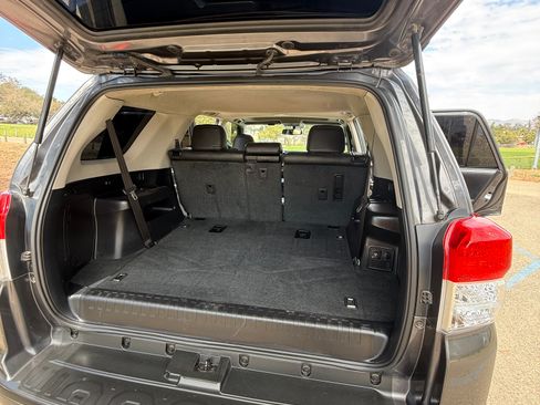 Used 2012 Toyota 4Runner Limited AWD/4WD image 20