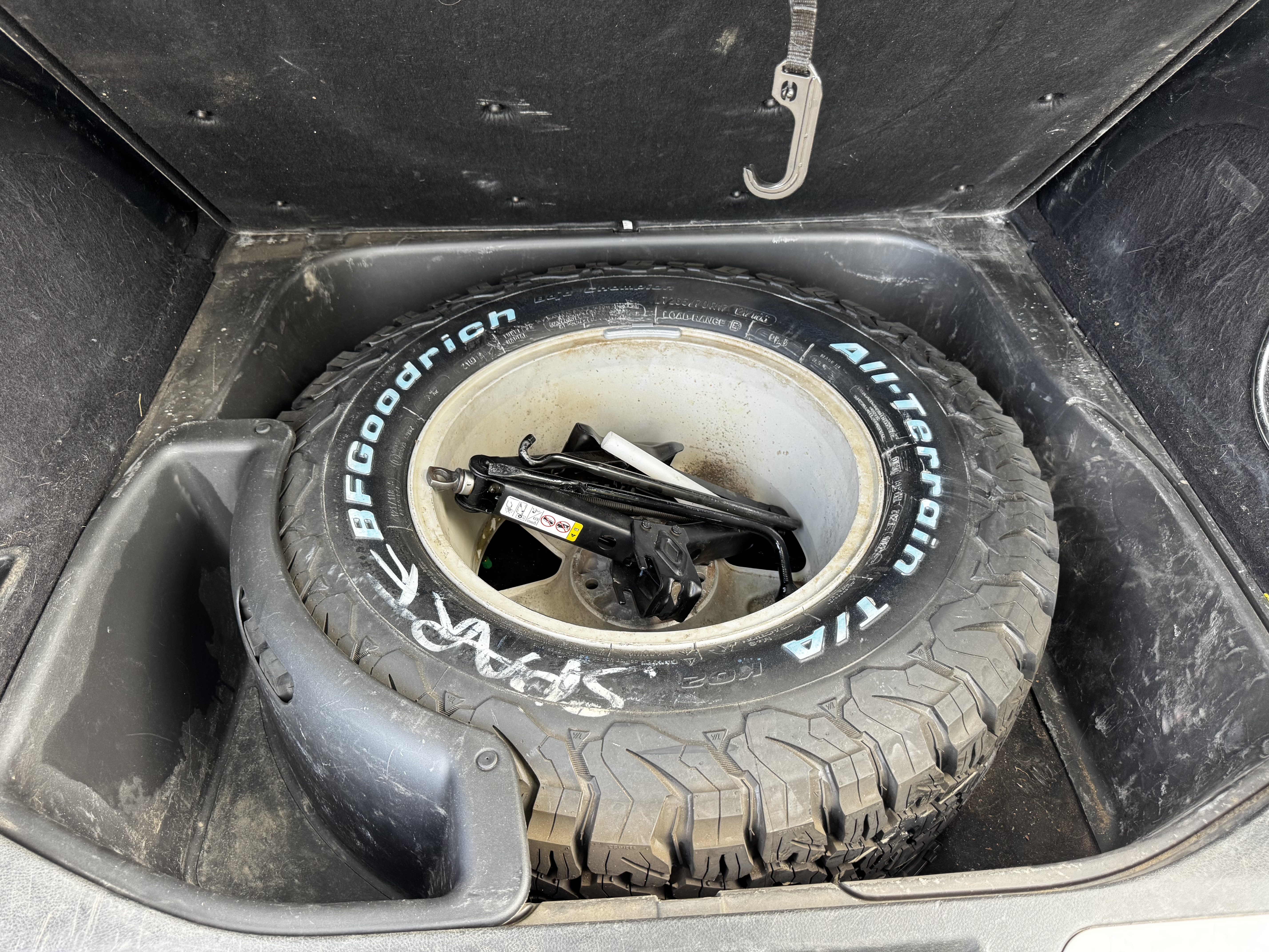 Used 2014 Jeep Grand Cherokee Overland AWD/4WD image 28