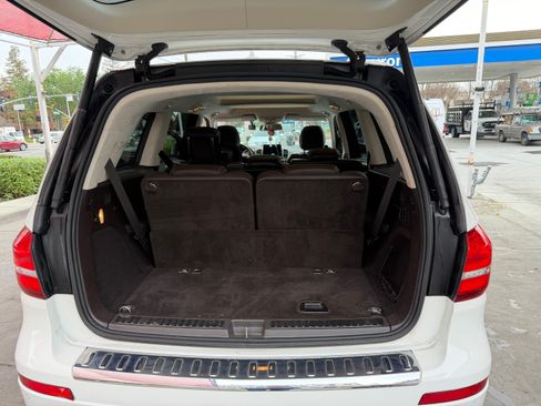 Used 2017 Mercedes-Benz GLS 450 4MATIC image 5