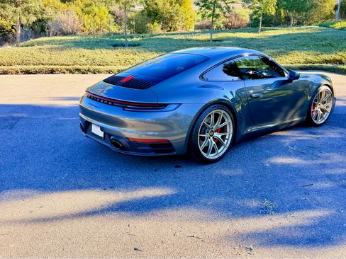 Used 2021 Porsche 911 Carrera S image 6