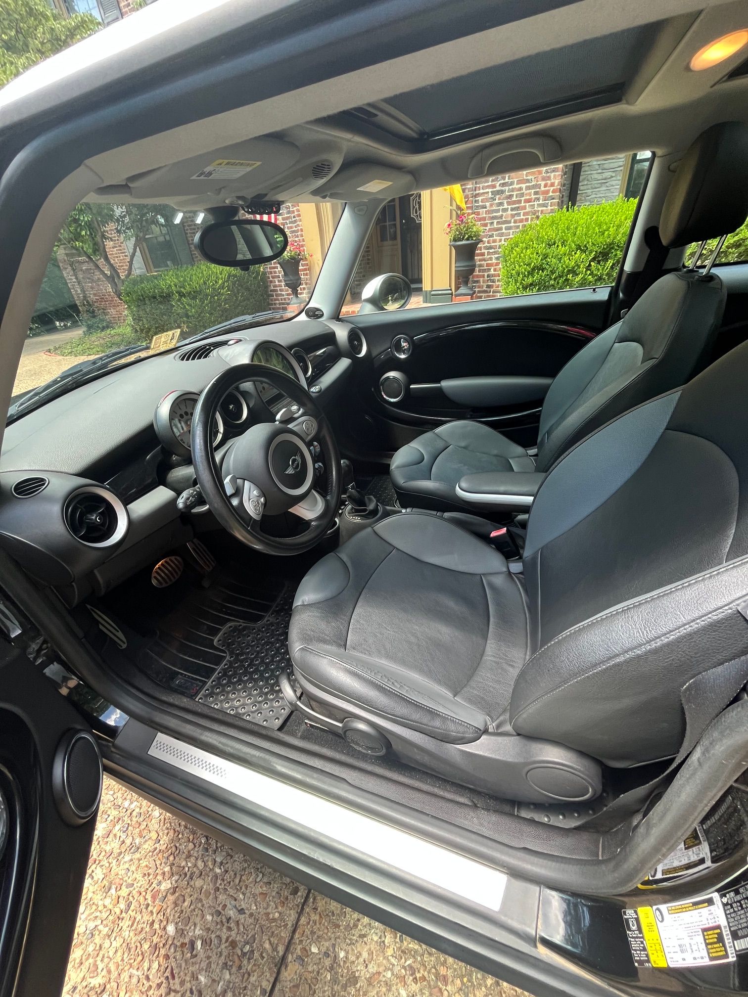 Used 2010 MINI Cooper S FWD image 6