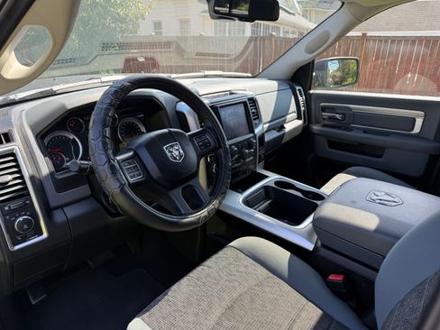Used 2019 RAM 1500 Classic Warlock image 2