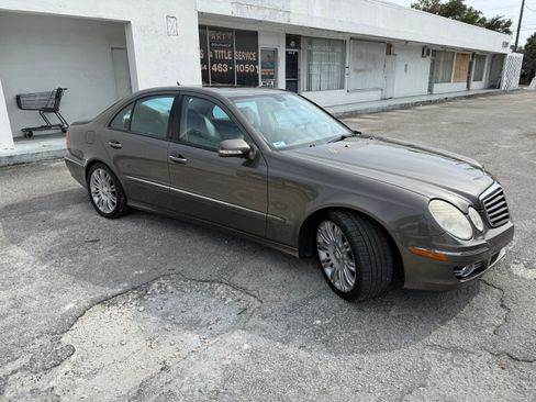 Used 2008 Mercedes-Benz E 350 Sedan image 8