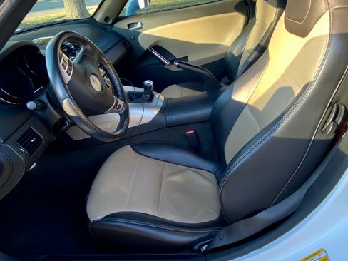 Used 2007 Saturn Sky w/ Premium Trim Pkg image 6