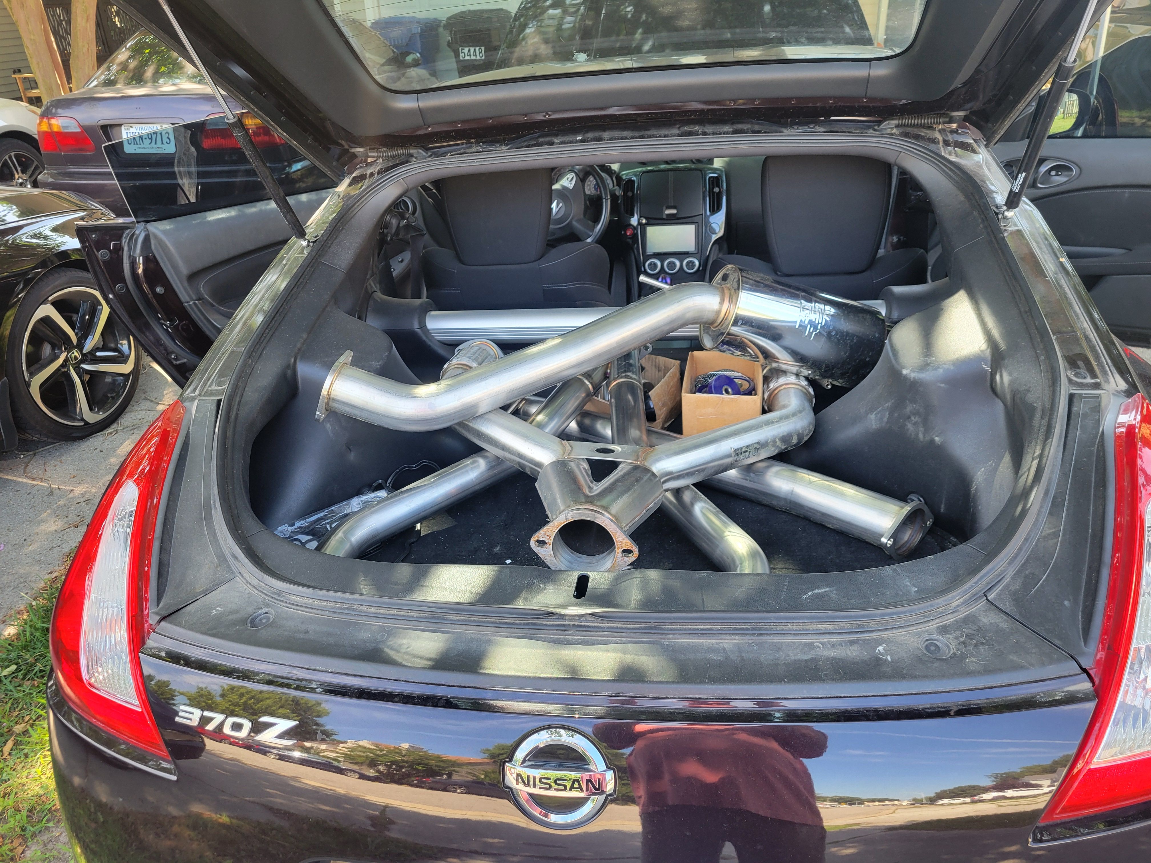 Used 2010 Nissan 370Z Coupe w/ Sport Pkg RWD image 10