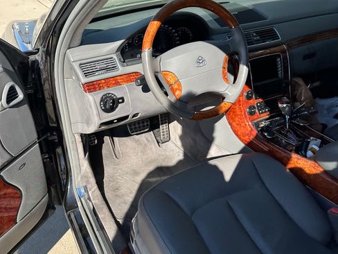 Used 2005 Maybach 57 RWD image 8