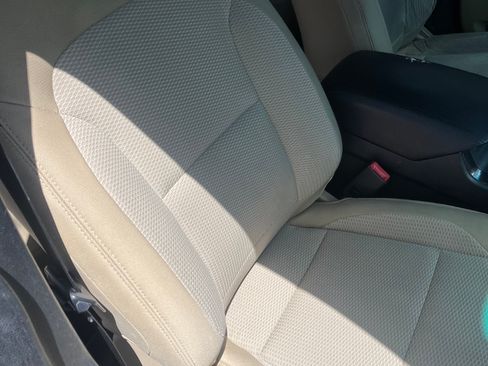 Used 2016 Ford Explorer XLT w/ Equipment Group 201A AWD/4WD image 8
