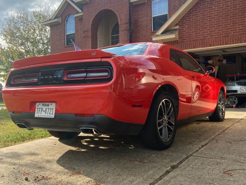 Used 2019 Dodge Challenger SXT w/ Cold Weather Group image 12