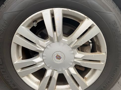 Used 2012 Cadillac SRX Luxury image 25