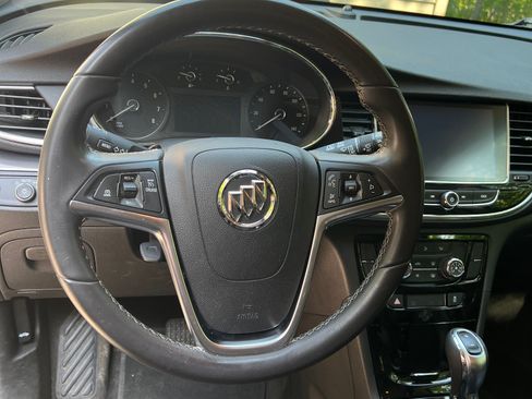 Used 2020 Buick Encore Preferred FWD image 4