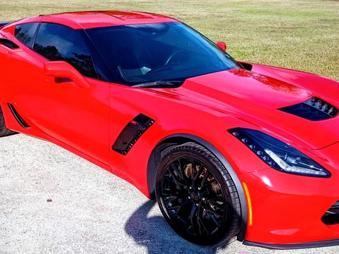 Used 2016 Chevrolet Corvette Z06 image 1