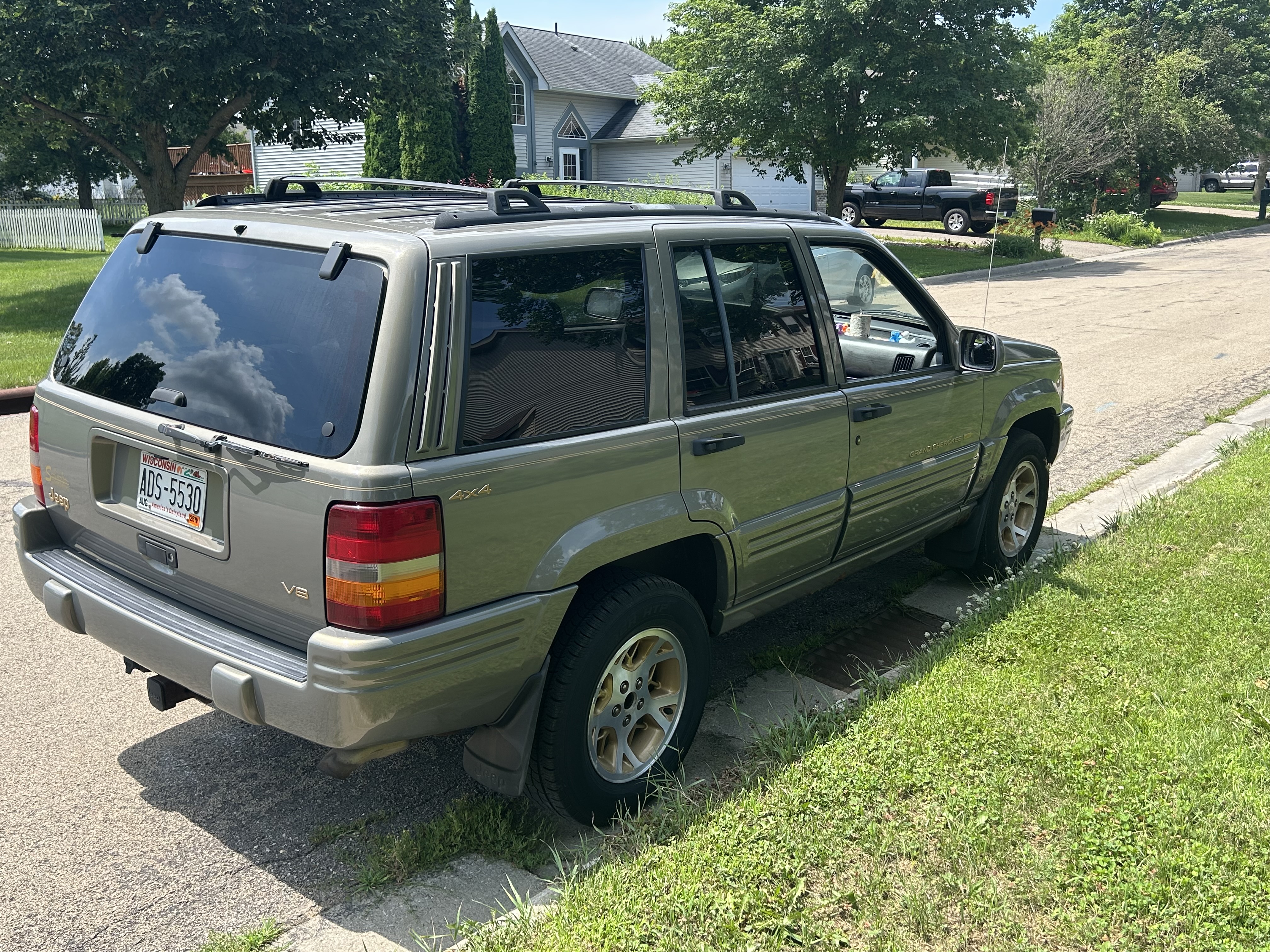 Used 1997 Jeep Grand Cherokee Limited AWD/4WD image 4