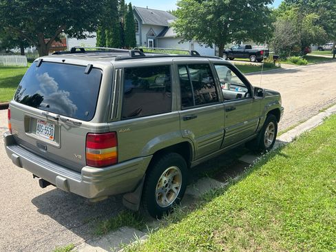 Used 1997 Jeep Grand Cherokee Limited AWD/4WD image 4
