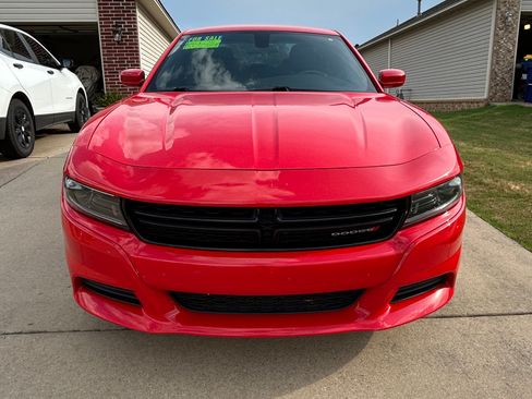 Used 2022 Dodge Charger SXT RWD image 4