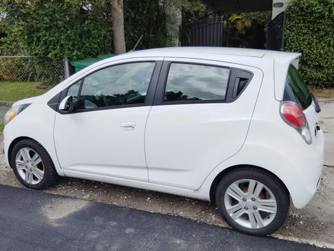 Used 2015 Chevrolet Spark LT image 9