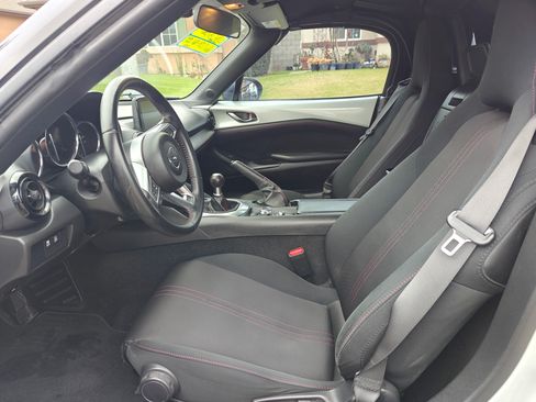 Used 2016 MAZDA MX-5 Miata Club w/ Brembo/BBS Package image 10