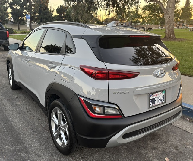 Used 2023 Hyundai Kona SEL w/ Cargo Package AWD/4WD image 5