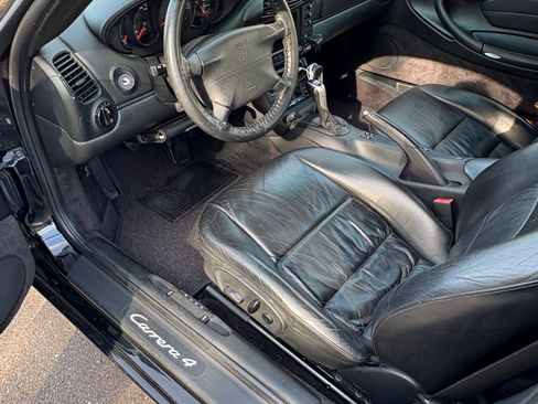 Used 2001 Porsche 911 Carrera 4 image 13